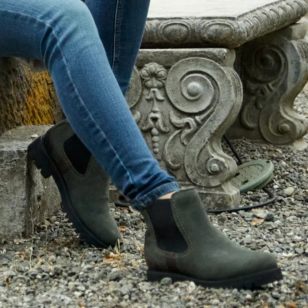 Ariat Wexford Lug Waterproof Chelsea Boots - Image 23