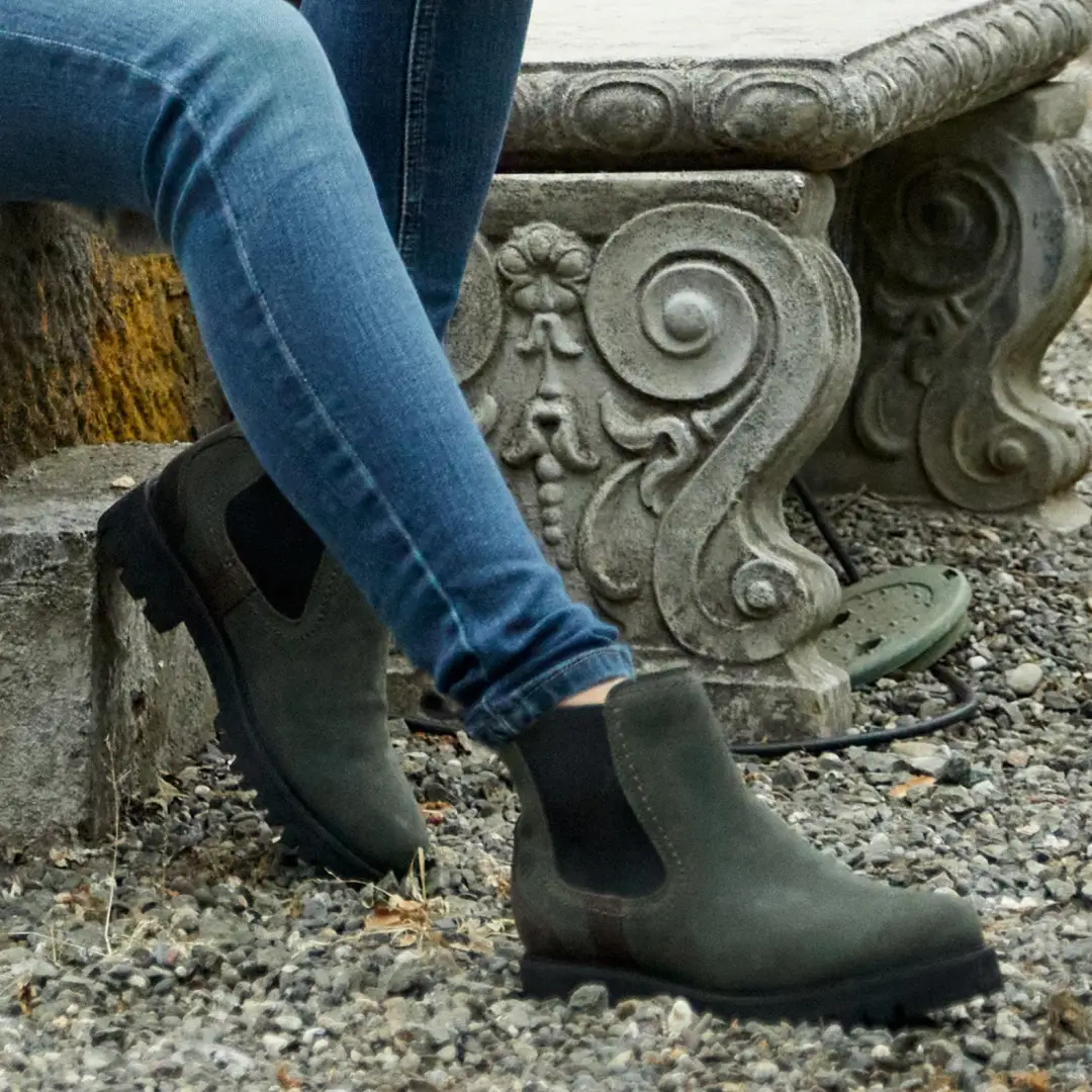 Ariat Wexford Lug Waterproof Chelsea Boots - Image 10