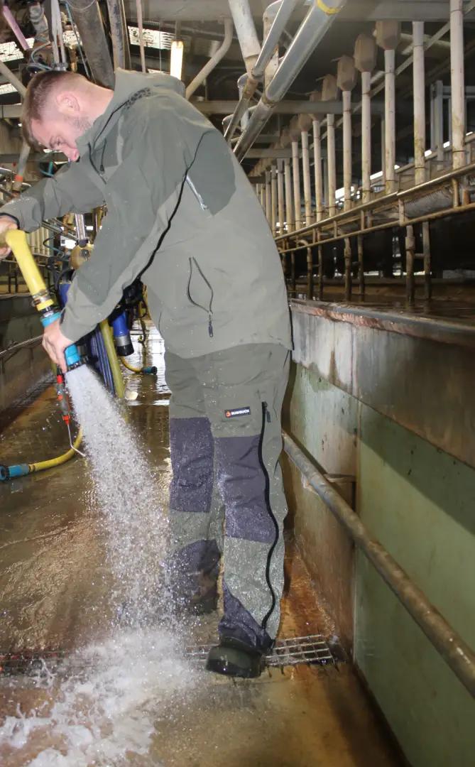 Bushbuck Defender Waterproof Bib Overtrousers - Image 6