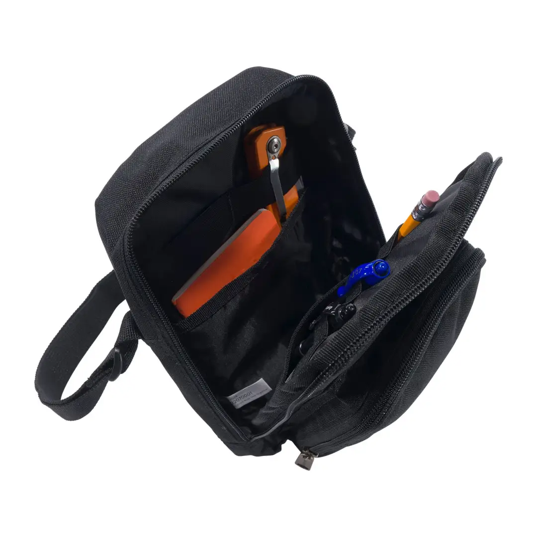 Carhartt Crossbody Zip Bag - Image 4