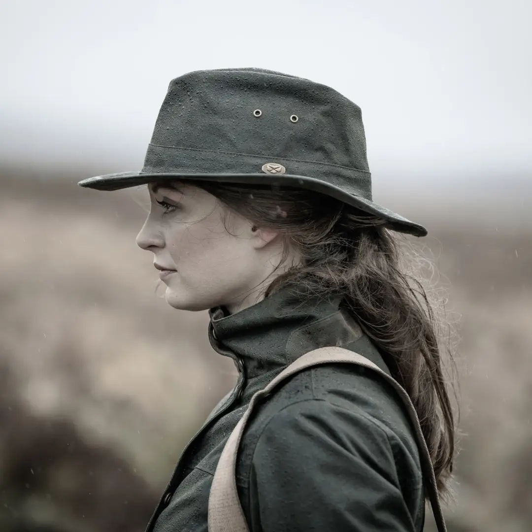 Hoggs of Fife Caledonia Ladies Wax Jacket - Image 6