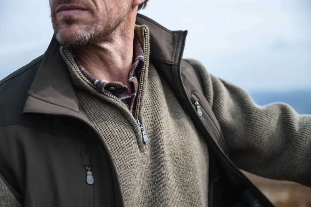 Hoggs Of Fife Hebrides II Zip Neck Windproof Pullover - Image 4