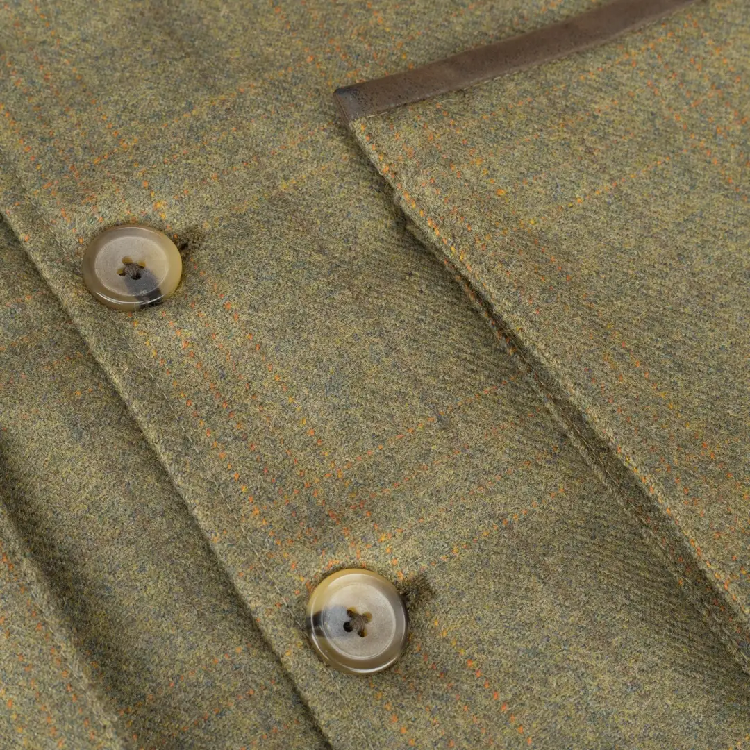 Hoggs of Fife Kinloch Technical Tweed Waistcoat - Image 3