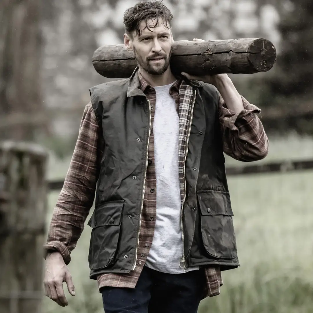 Hoggs Of Fife Padded Waxed Waistcoat - Image 6