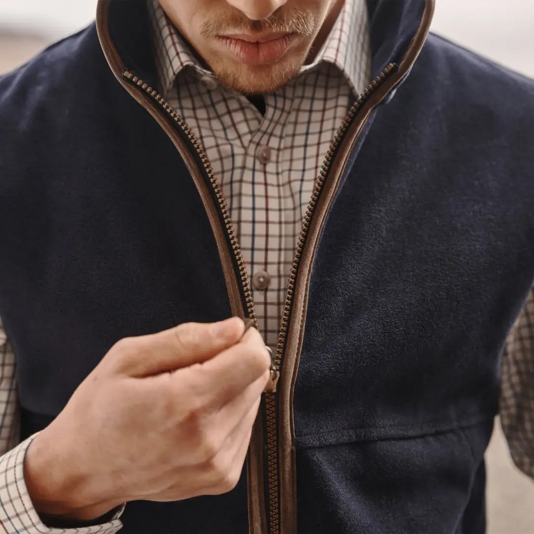 Hoggs of Fife Stenton Technical Fleece Gilet - Image 2