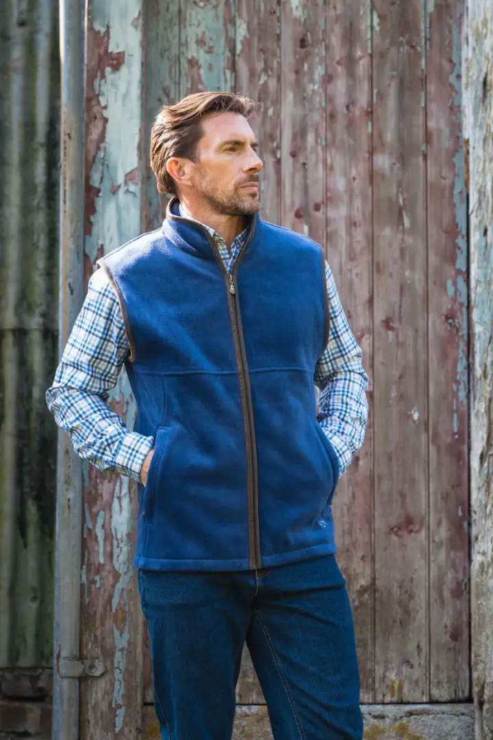 Hoggs of Fife Stenton Technical Fleece Gilet - Image 2