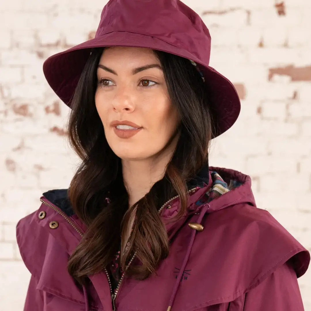 Lighthouse Storm Waterproof Ladies Hat - Image 4