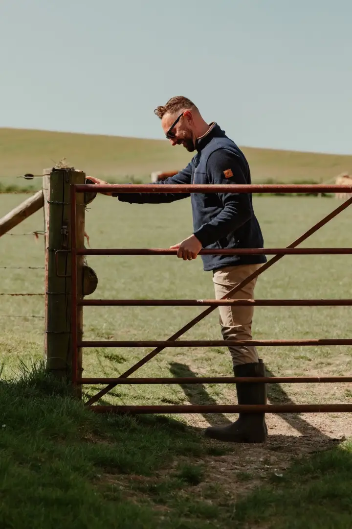 New Forest Knightwood Quarter Zip Fleece - Image 13