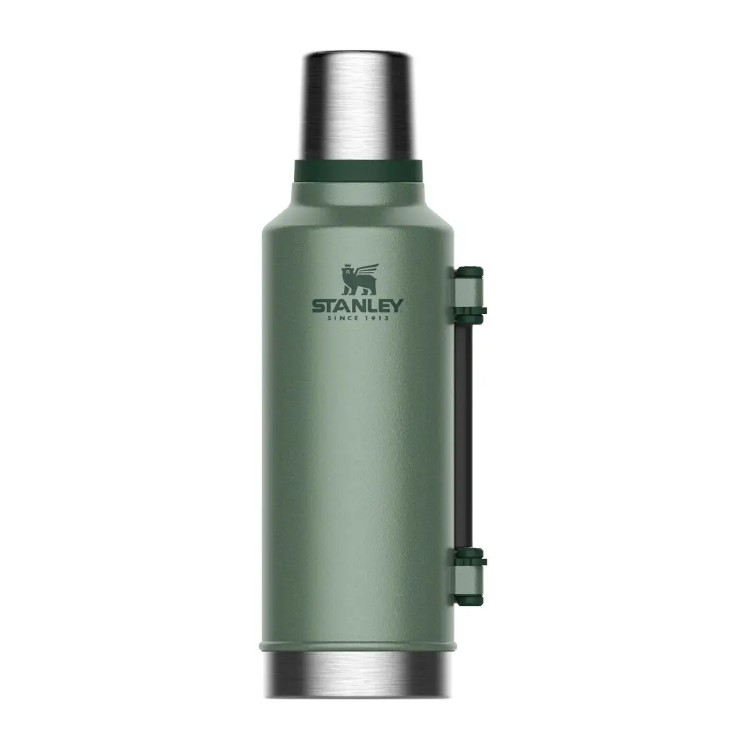 Stanley Classic Vacuum Bottle 1.9L - Image 3