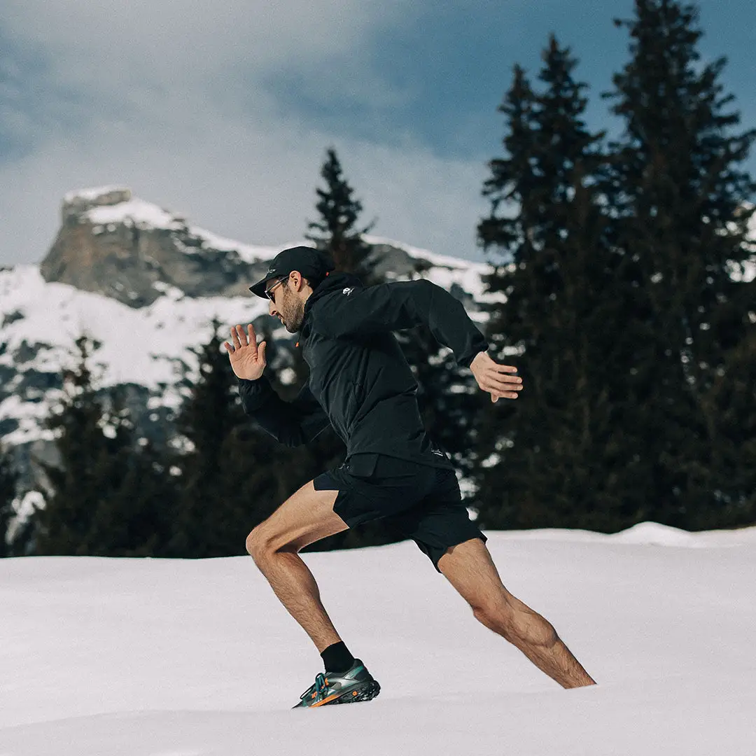 Venture Ultralight Performance Running Jacket - Image 2