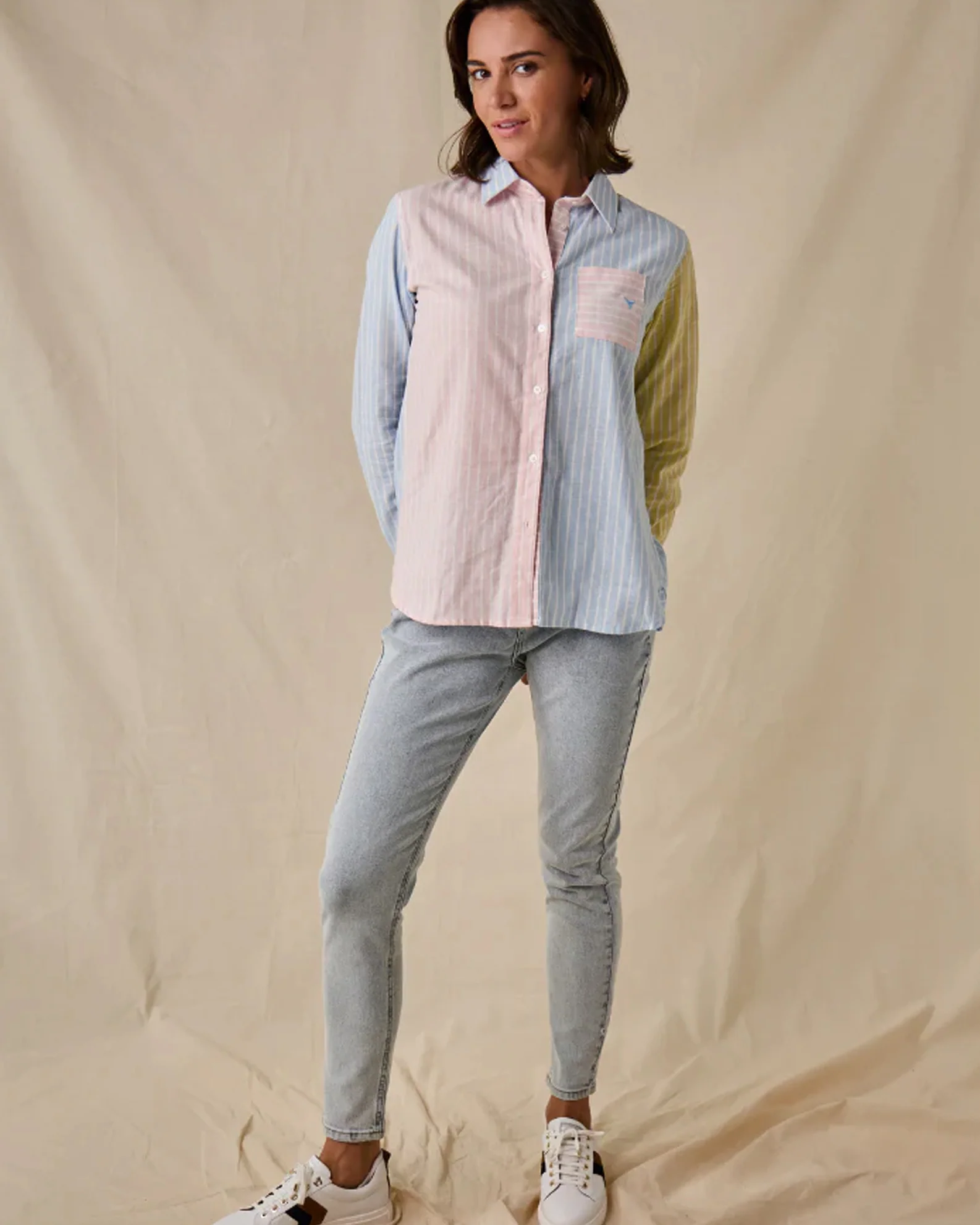 Whale of a Time Womens Banbury Linen Shirt - Image 4
